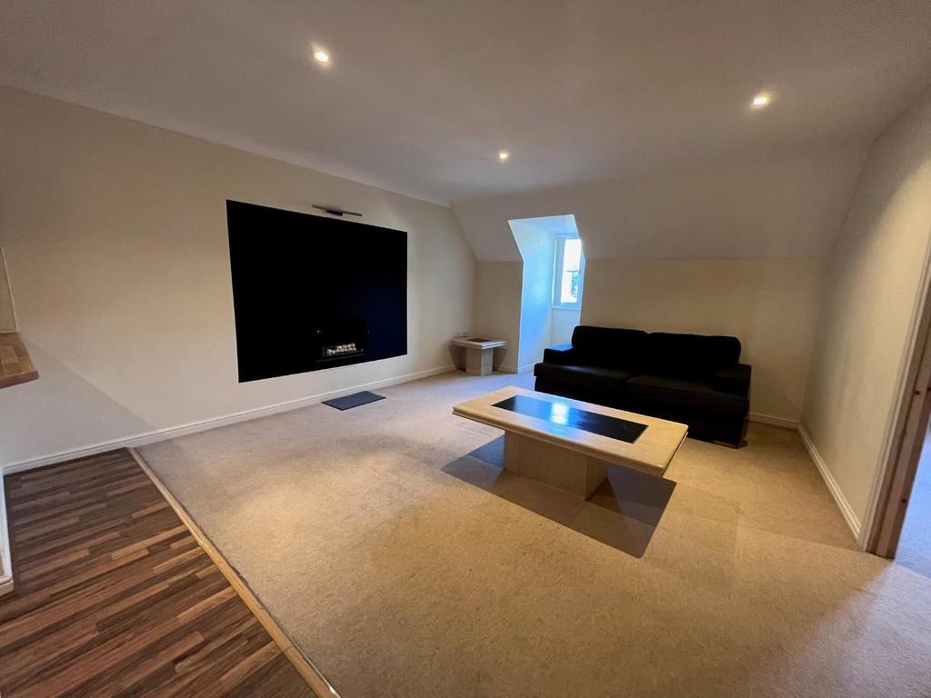 Lounge Area.jpg