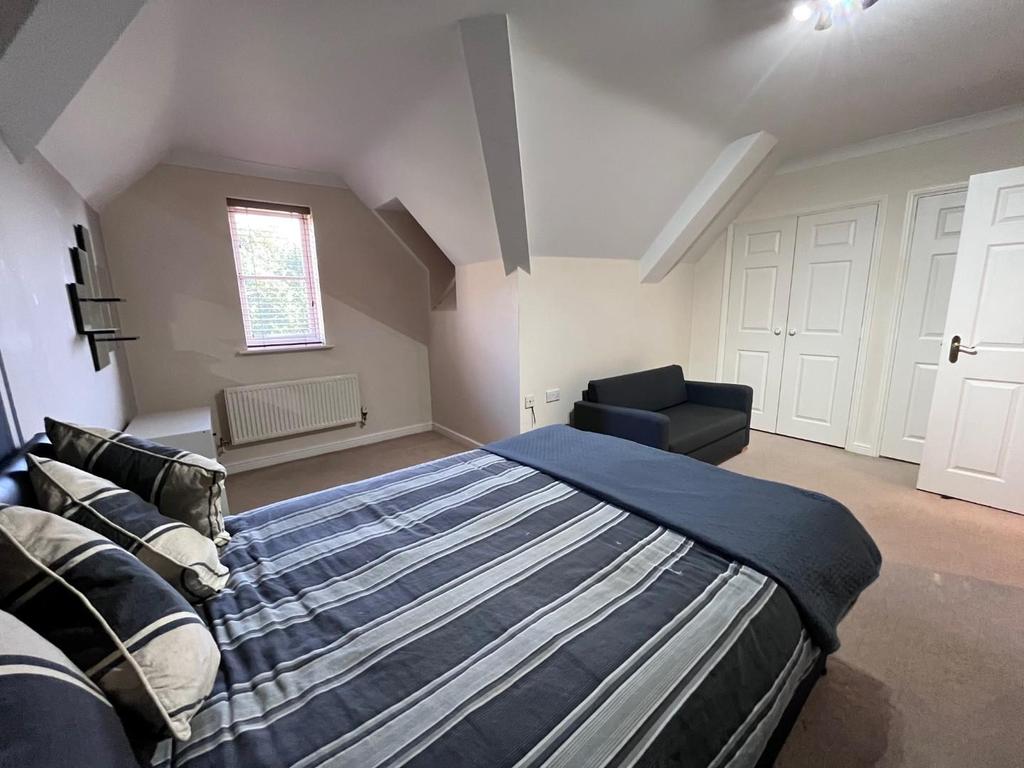 Bedroom One 2.jpg