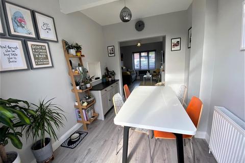 3 bedroom semi-detached house for sale - Grasmere Avenue, Orpington