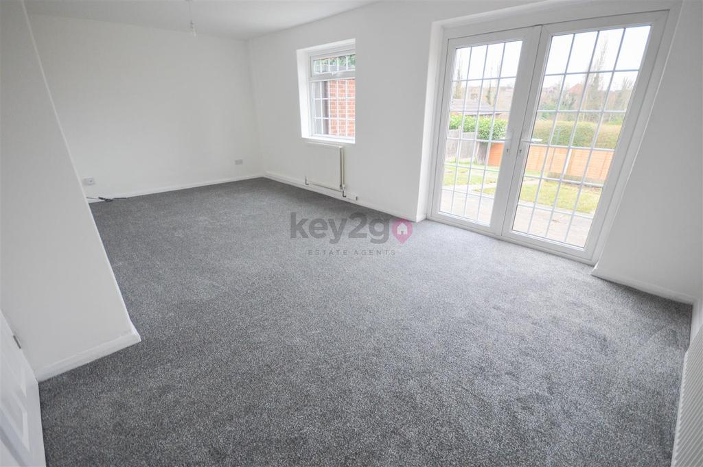 Newbould Crescent, Beighton, S20 2 bed semidetached house £725 pcm