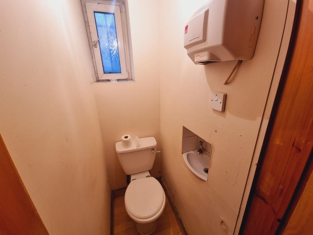 Photograph 3