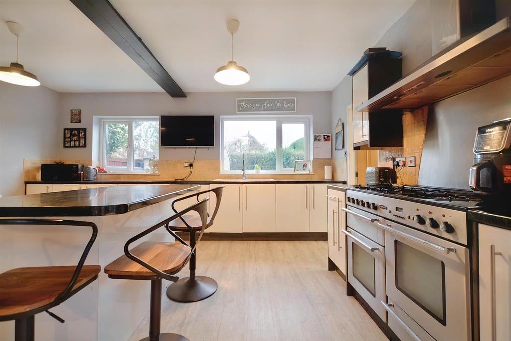 Breakfast Kitchen