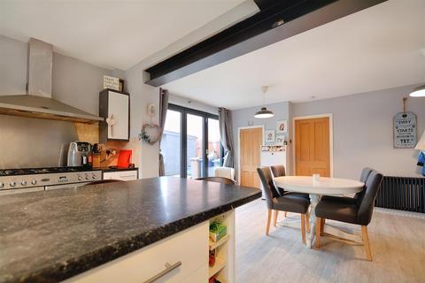 13 Arnold Crescent, Long Eaton, Nottingham, NG10 3BG