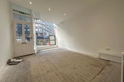 Shop to rent - Snig Hill, Sheffield
