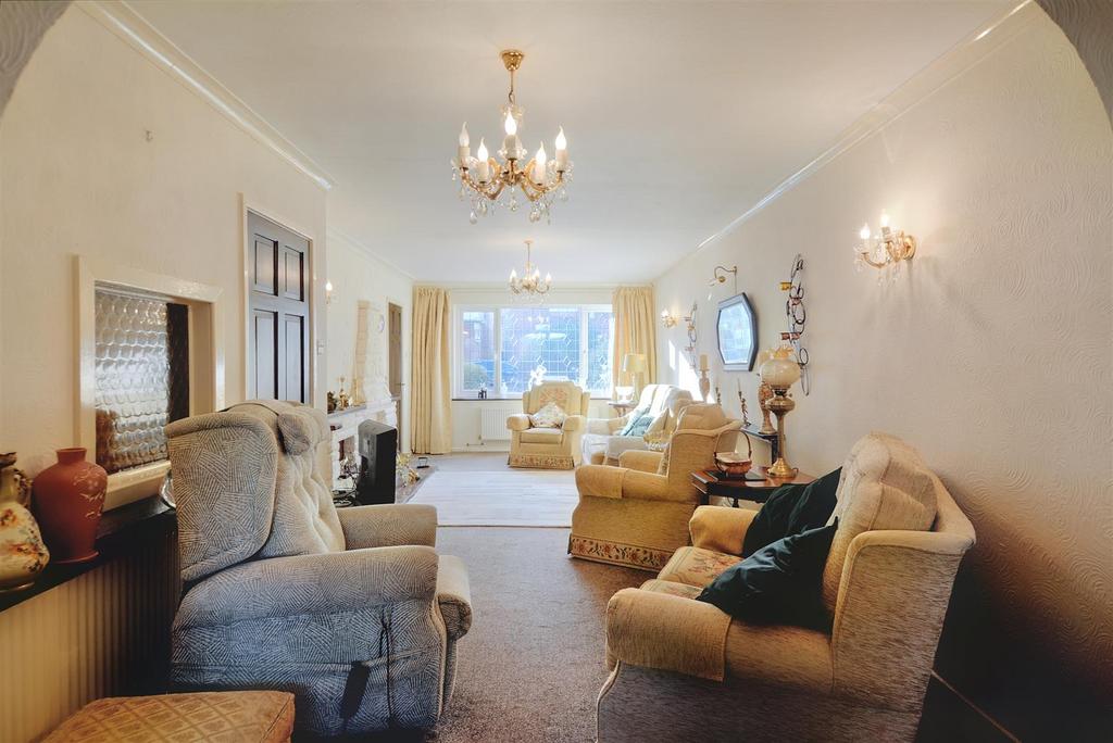 Lounge/Sitting Room
