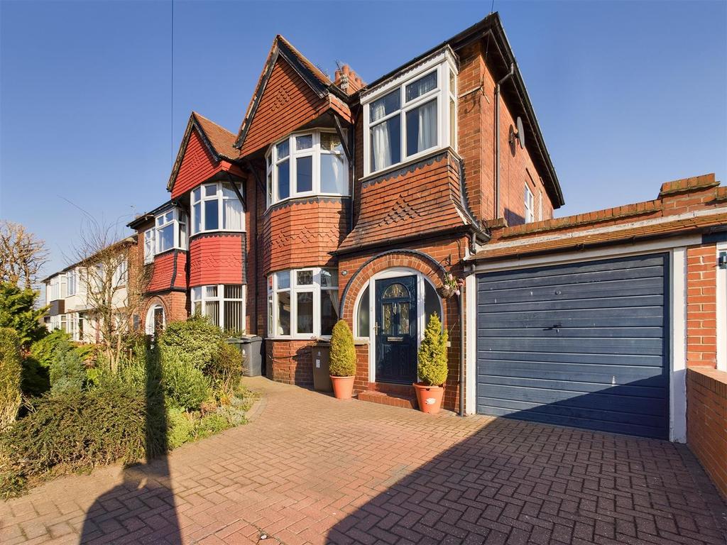Millview Drive, Tynemouth 3 bed semidetached house £475,000