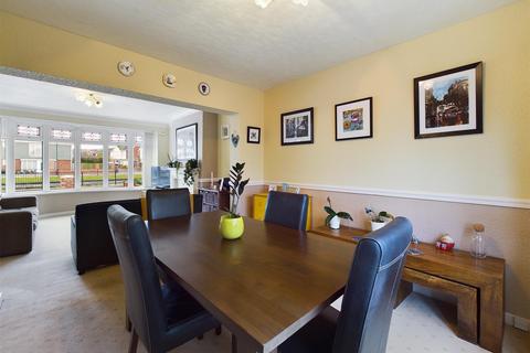 53 Beach Road, North Shields, NE30 2TX