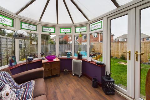53 Beach Road, North Shields, NE30 2TX