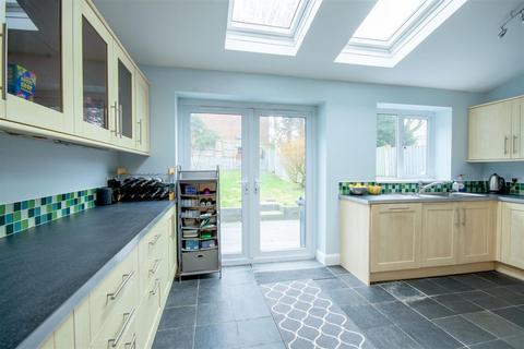 2 New Hall Drive, Sutton Coldfield, B75 7UU