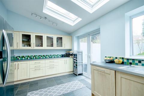 2 New Hall Drive, Sutton Coldfield, B75 7UU