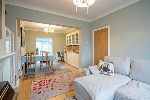 2 New Hall Drive, Sutton Coldfield, B75 7UU