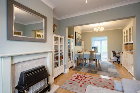2 New Hall Drive, Sutton Coldfield, B75 7UU