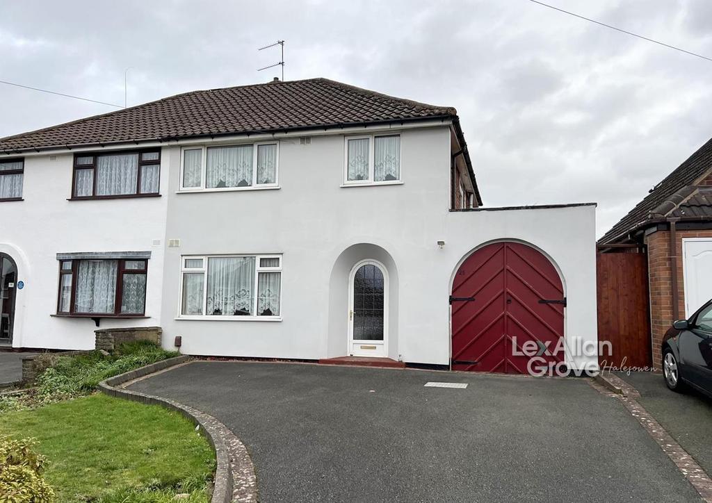 Dunstall Road, Halesowen 3 bed semidetached house for sale £280,000