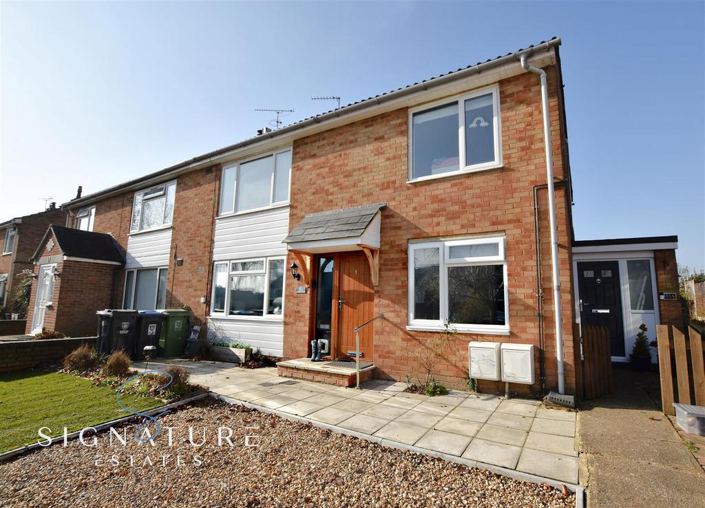 Beechfield, Kings Langley 2 bed £400,000