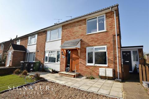 51 Beechfield, Kings Langley, WD4 8EE