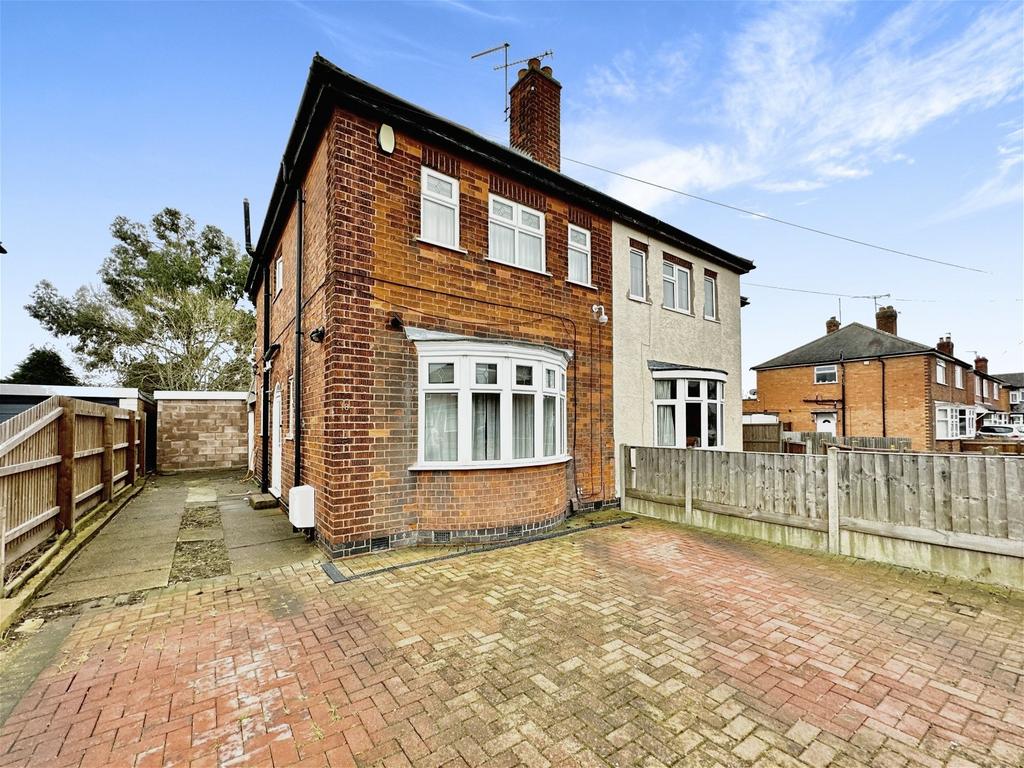 Kings Drive, Leicester Forest East 3 bed semidetached house £250,000