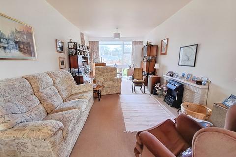 2 Elvaston Grove, Hexham, NE46 2HR