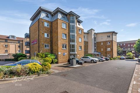 2 bedroom flat for sale, Pancras Way, Bow, E3