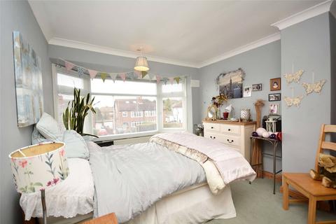 3 bedroom semi-detached house for sale - Wynford Terrace, West Park, Leeds
