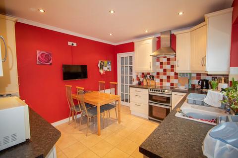 4 Brookdale, Ottery St Mary, EX11 1EB