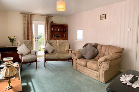 19 Barons Way, Northampton, NN2 8HP