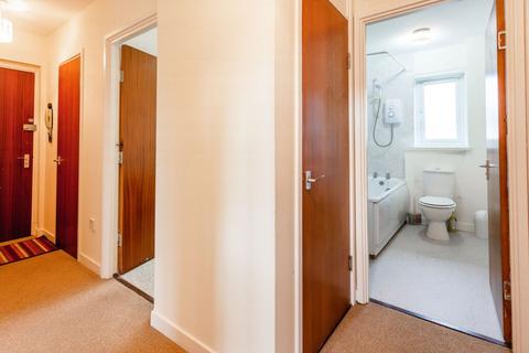 9/10 Allanfield, Edinburgh, EH7 5YH