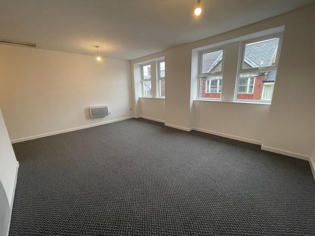 Mill Street Tonyrefail Tonyrefail 1 bed flat £600 pcm (£138 pw)