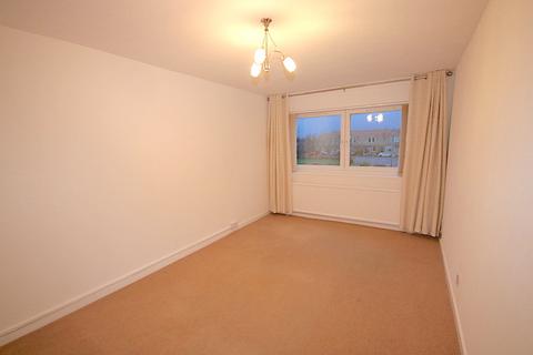 2 bedroom flat to rent, Clark Place, Trinity, Edinburgh, EH5