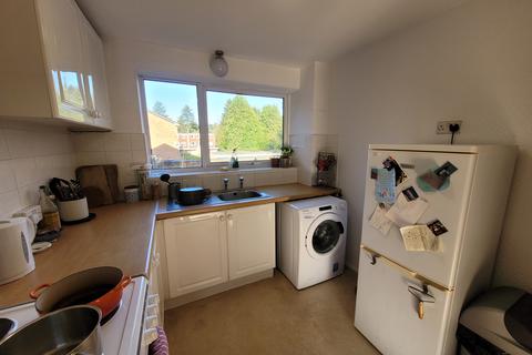 2 Avon Drive, Moseley, Birmingham, B13 9PS