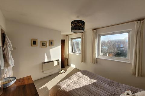 2 Avon Drive, Moseley, Birmingham, B13 9PS