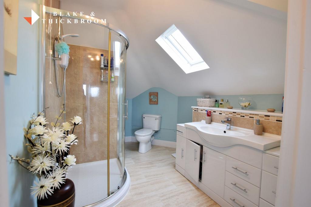 En suite shower room
