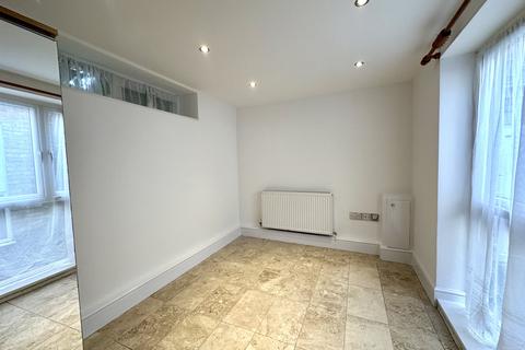 1 bedroom flat to rent, Lower Ground 1 Bed Flat, Olive Grove, N15