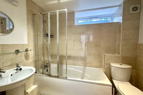 1 bedroom flat to rent, Lower Ground 1 Bed Flat, Olive Grove, N15