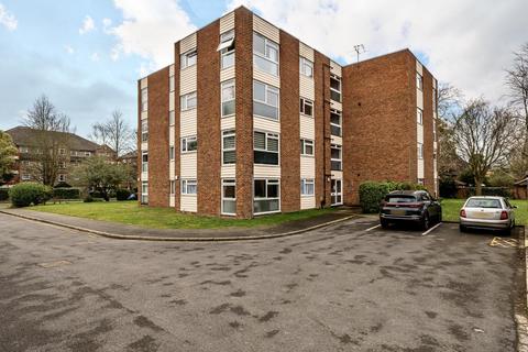1, Brackendale Court, 54 Park Road, Beckenham, BR3 1QX
