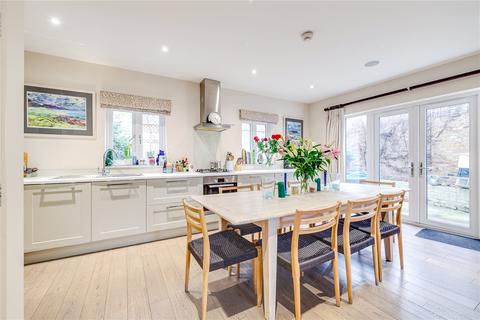 2 bedroom end of terrace house to rent, Imperial Square, London, SW6