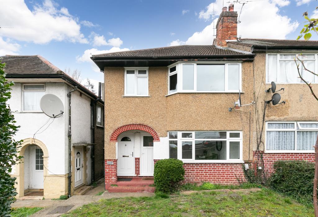 Connell Crescent, Ealing, London, W5 1 bed apartment for sale £199,950