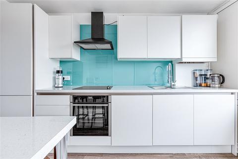 2 bedroom flat to rent, Ethelburga Tower, Rosenau Road, London