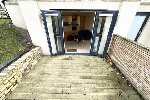2 bedroom flat to rent, Upper Chorlton Road Manchester M16
