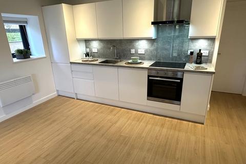 2 bedroom flat to rent, Upper Chorlton Road Manchester M16