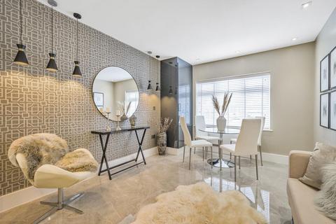 144 Maple Road, London, SE20 8JB