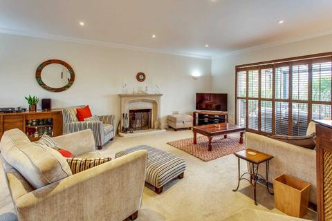 6 Merthyr Vale, Emmer Green, Reading, RG4 8QQ