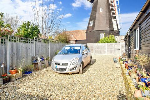 Baes Cottage Ramsgate Road, Sarre, Birchington, CT7 0LF