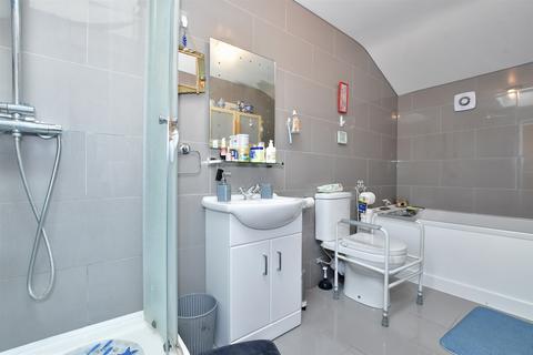 Baes Cottage Ramsgate Road, Sarre, Birchington, CT7 0LF
