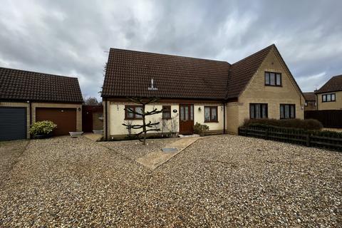 2 bedroom bungalow for sale, Beck Row, Bury St. Edmunds, Suffolk, IP28
