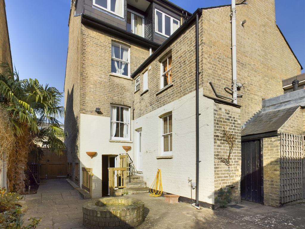 House in Cambridge, Eddington - View 2