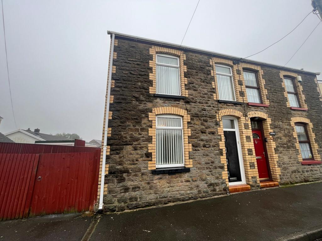 New Road, Grovesend, Swansea 3 bed semidetached house for sale £185,000