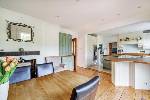 6 Mount Pleasant Close, Lightwater, GU18 5TP