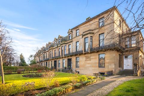 7 Beaconsfield Road, G12 0PJ