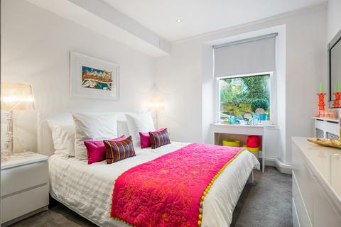 7 Beaconsfield Road, G12 0PJ