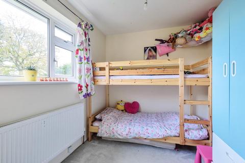 1a Woodlea Drive, Bromley, BR2 0UG